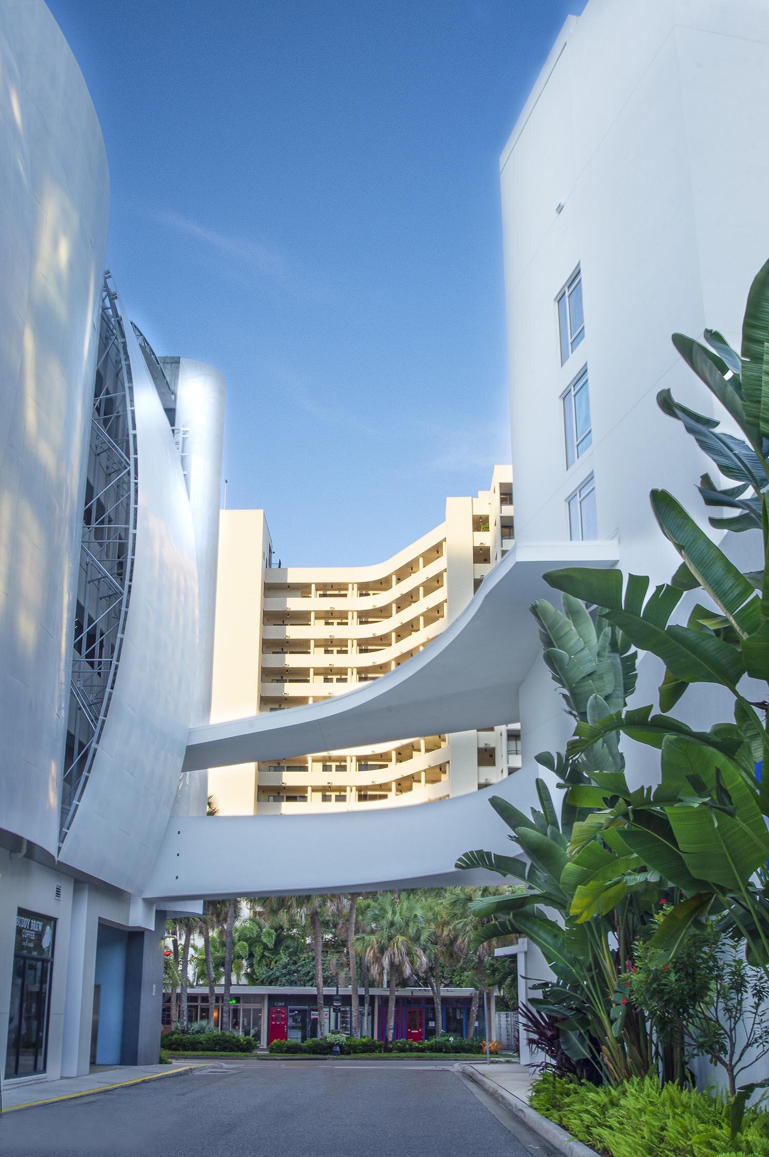 Art Ovation Hotel, Skybridge with Bay Plaza.jpg