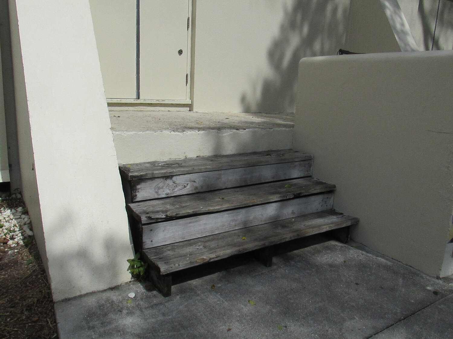 Sarasota Municipal Auditorium Before renovation - steps.jpg