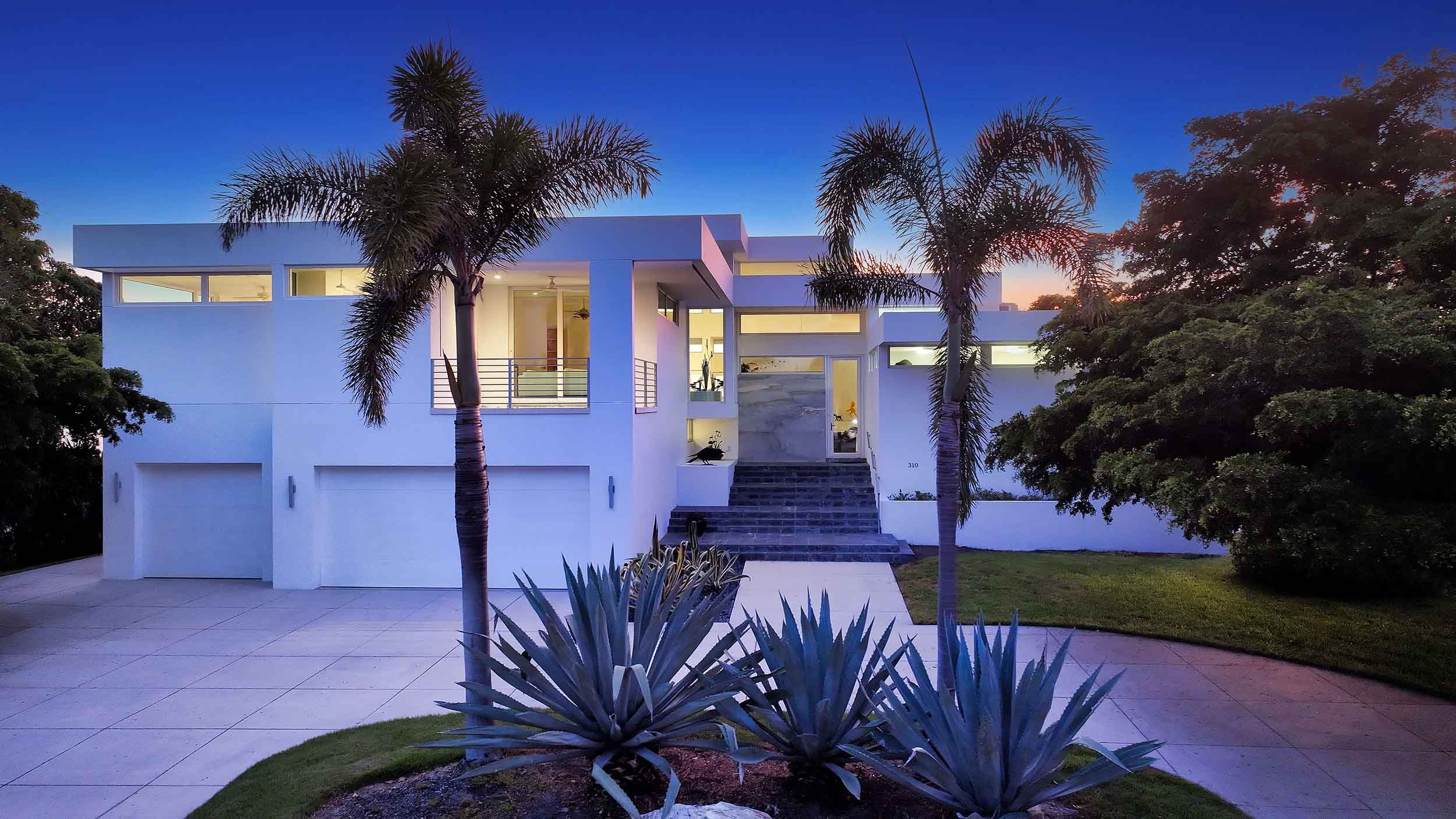 coastal-modern-sarasota-architecture.jpg