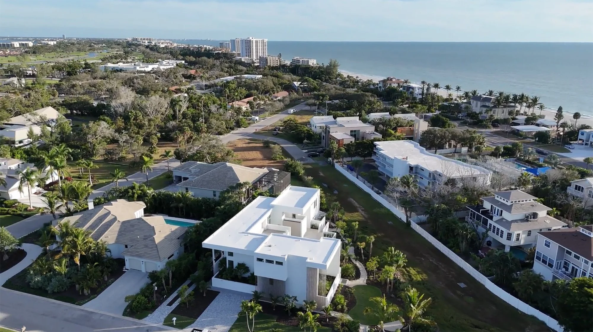 lightscreen house longboat key aerial architecture.jpg