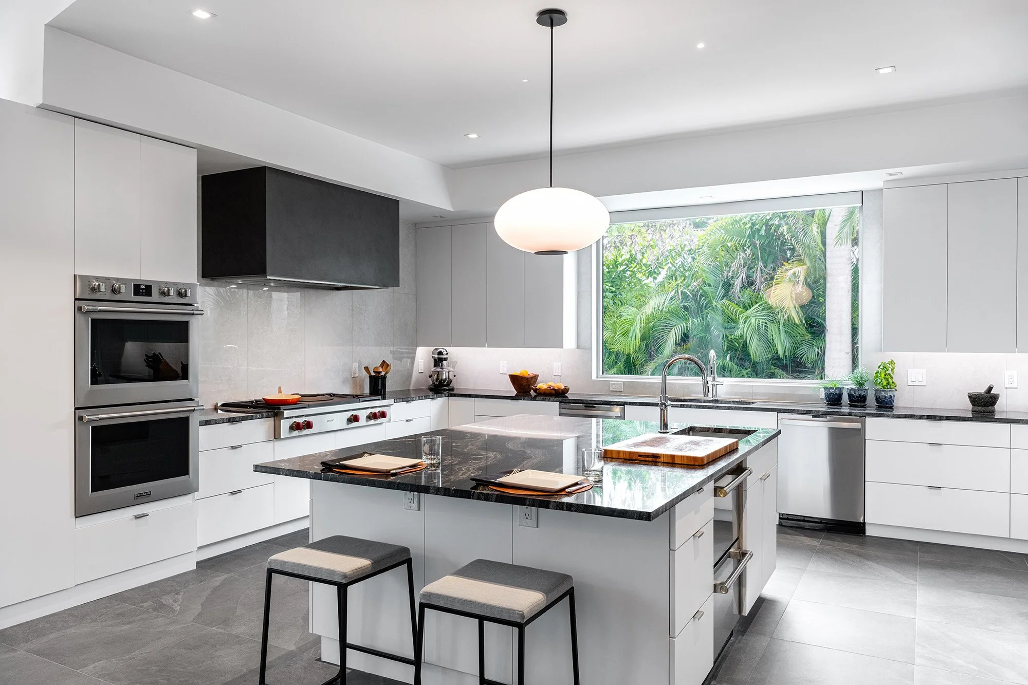 3walls kitchen sarasota interior design solstice.jpg