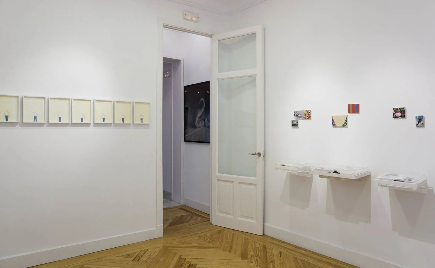 Nueva Miradas: 14 Artistas Brasileños Contemporáneos Brazilian contemporary art group show at Fernando Pradilla Gallery in Madrid, Spain. June 2009. Ph otos: Ding Musa