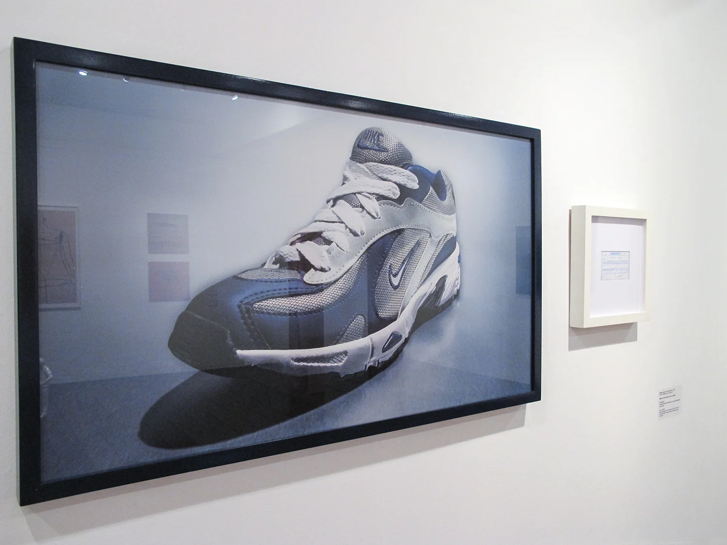 MARP and the Body of Art : group show at MARP – Ribeirão Preto Museum of Art , August 2011. Work on show: Nike: R$ 35,00 (What Seduces You series) (MARP Collection)
