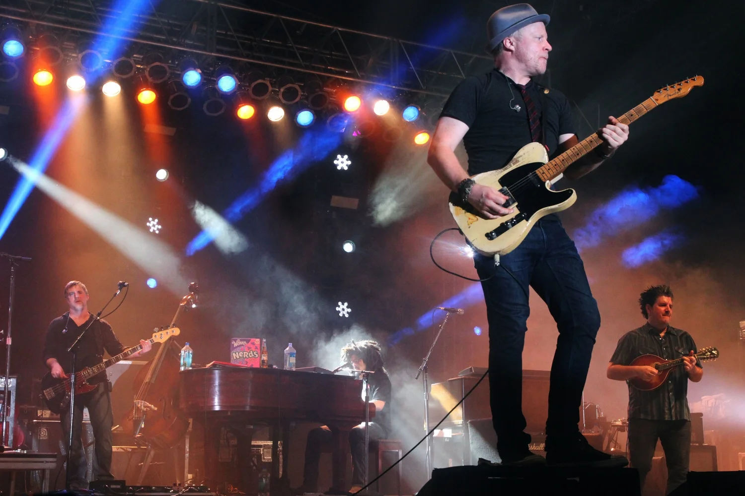  Dan Vickery (center) performs with Counting Crows &nbsp;at the 2014 Master Musicians Festival in Somerset, Ky. 