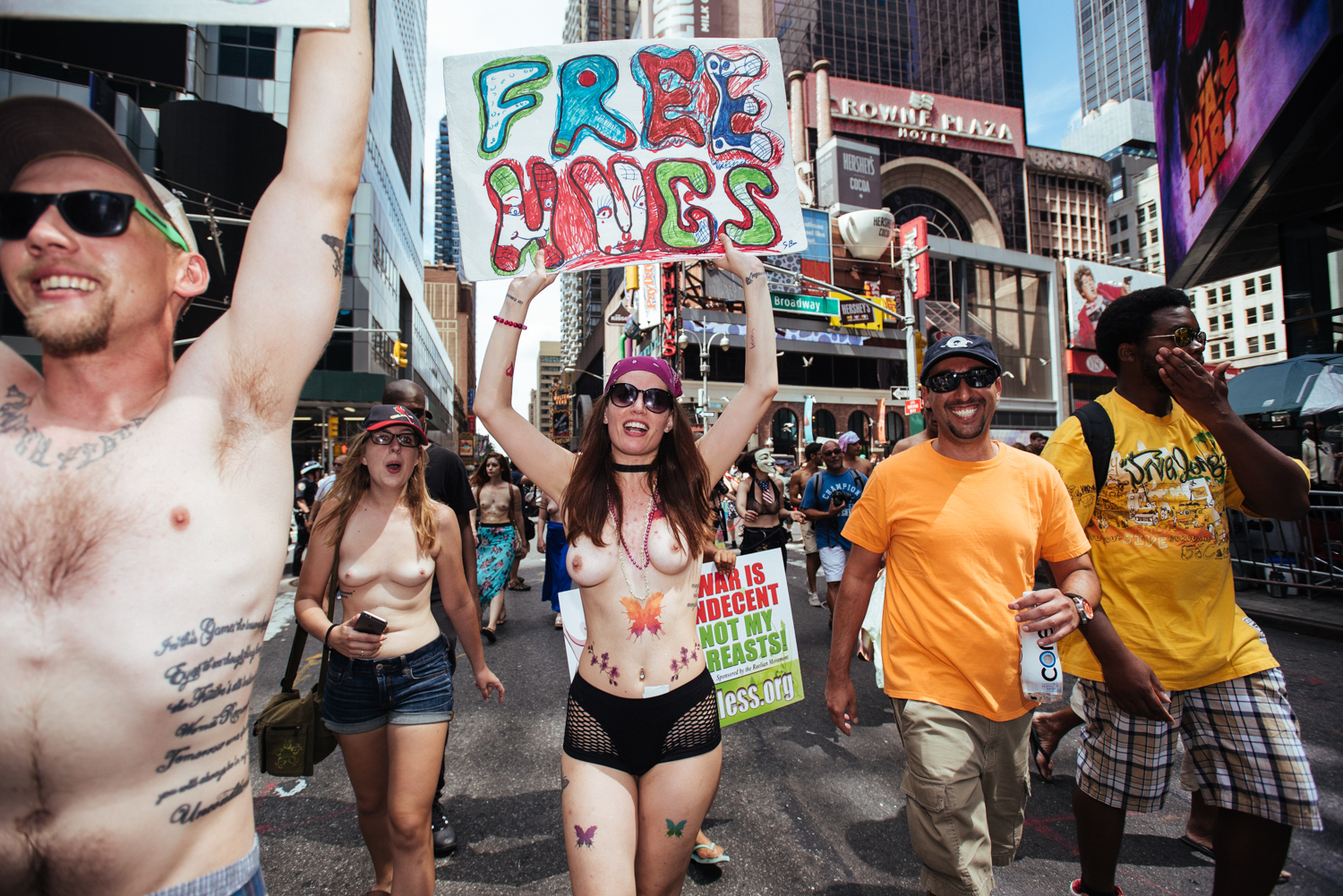 ToplessParade_15_MM-168.jpg