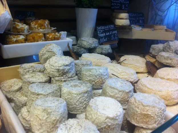 Selection of artisanal cheeses at L'Alpage, 15 rue d'Aligre 75012