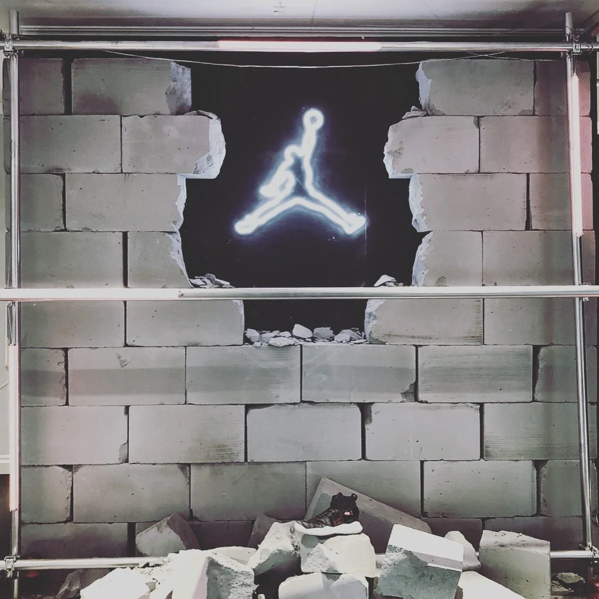 Sneaker shop in shanghai

#nike #nikes #airmax  #nikeairmax  #balenciaga #balenciagasneakers  #basketball #nba #kicks #sneakers #moreair #kissmyairs #airjordan #checksoverstripes #jordans