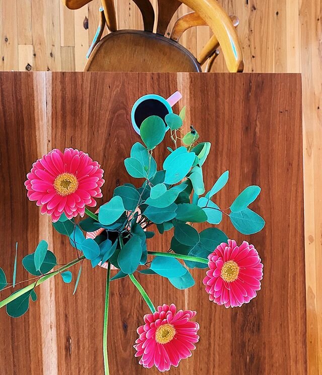 Tea + blooms. Back to regular programming 😂 
It&rsquo;s been so much harder to buy flowers recently with many places sold out or very low on stock.