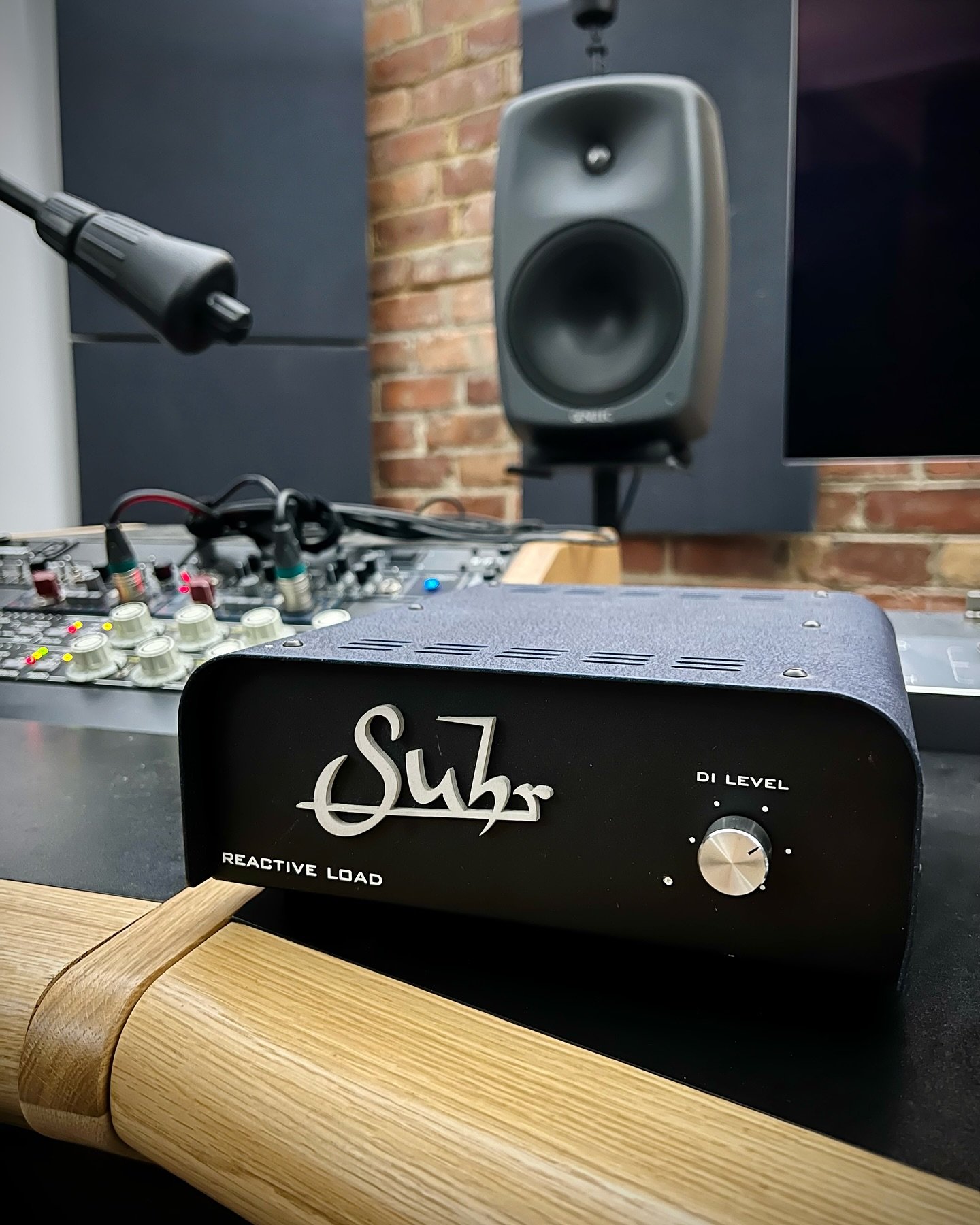 Are you SUHR about that? New Reactive Load Box just landed in the stoods! This is my third amp attenuation/load box, and it&rsquo;s known as one of the best. It lets us record live amps at any volume and even create &lsquo;captures&rsquo; of live amp