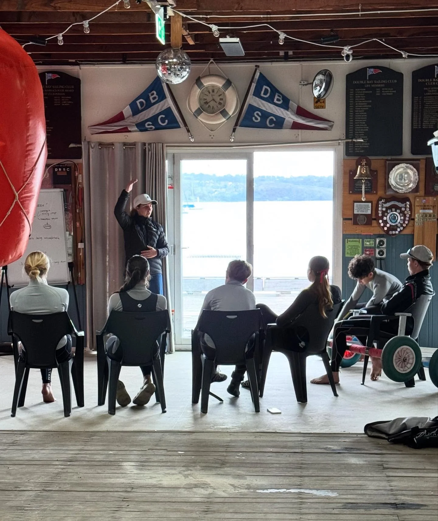 Thank you @zoeethomson for sharing your expertise today with some of our aspiring youth sailors 🙌🏾 🔥