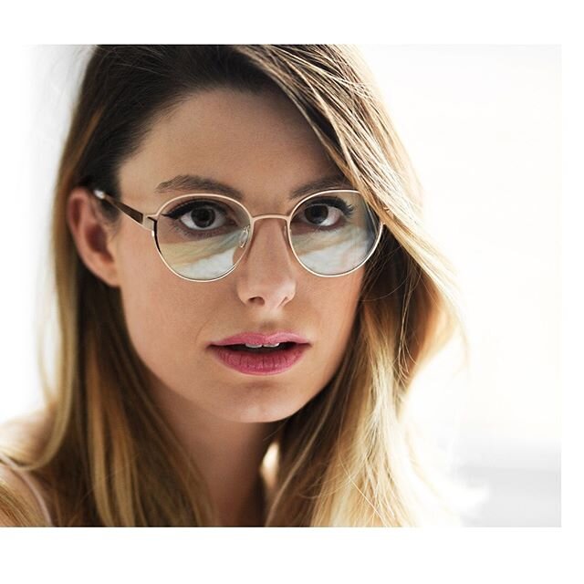 Luxurious Elegance
@giuliademartin is wearing FALVIN&rsquo;s stylish LATITUDE frame with precious rose-gold details.
.
.
.
.
.
#falvineyewear #danishstyle #premiumquality #instaeyewear 
#giuliademartin #photocredit @instamary_ph #augenoptik