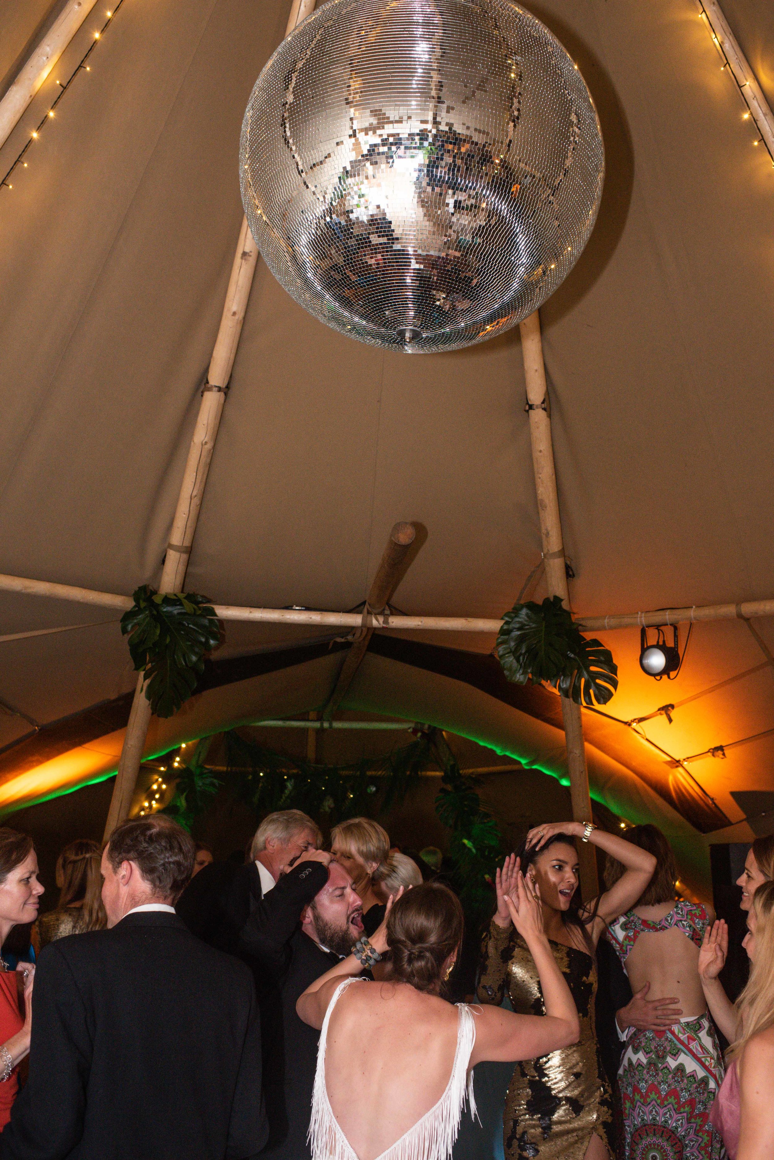 Tipi Wedding (373 of 411).jpg