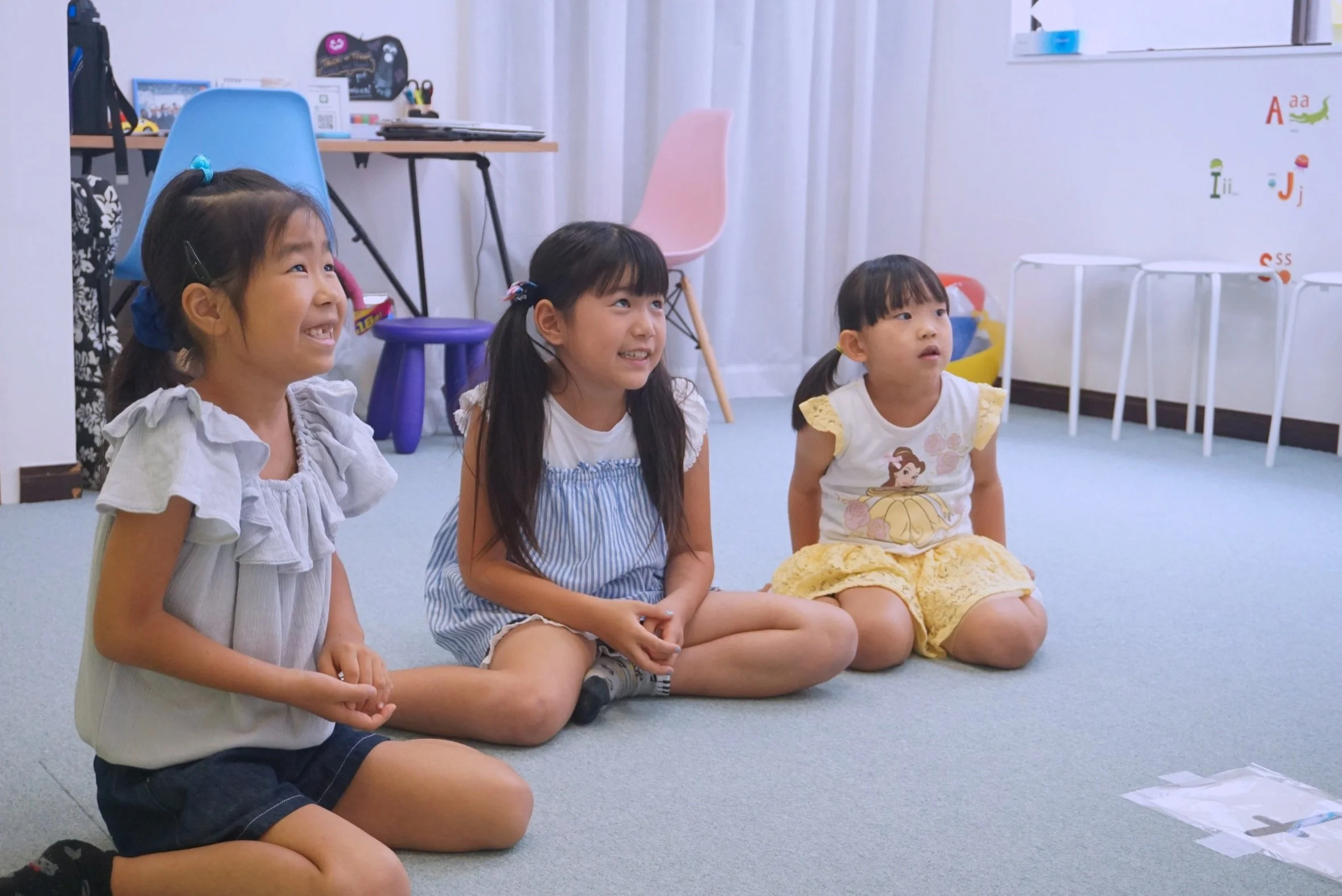 Hello+KIDS.jpg