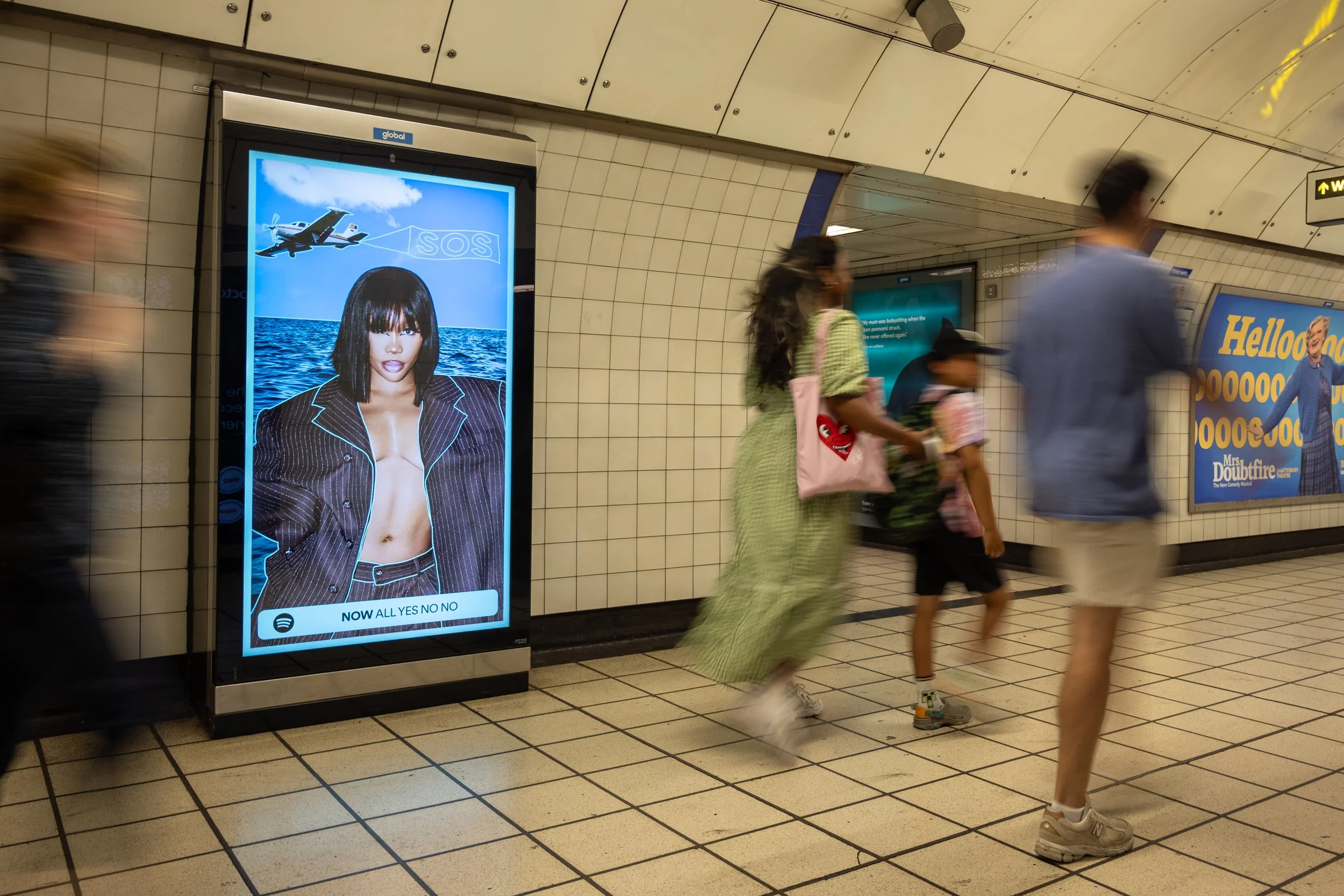 Spotify Now_D6_Kings Cross Station_London_001.jpg
