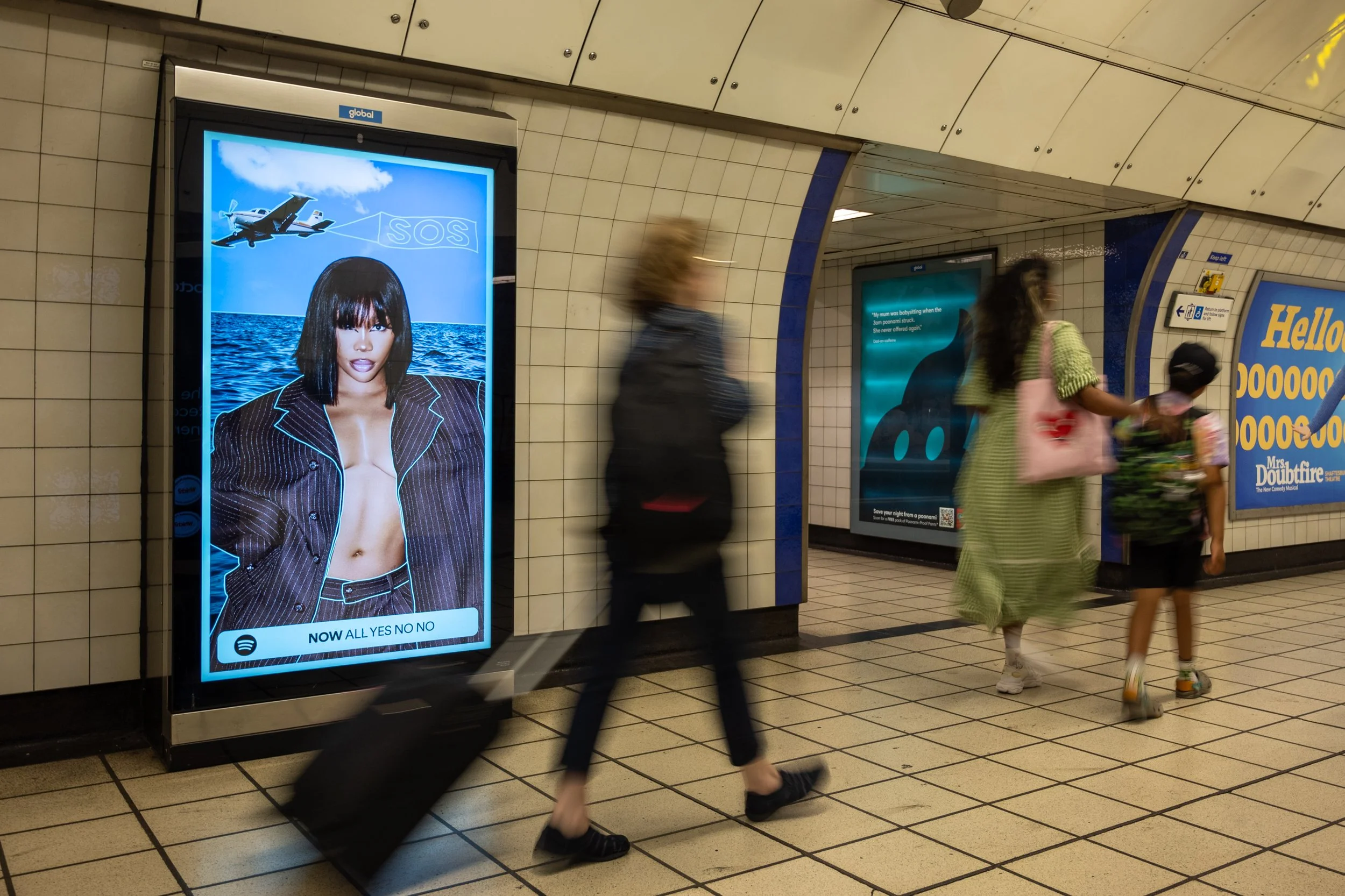 Spotify Now_D6_Kings Cross Station_London_002.jpg