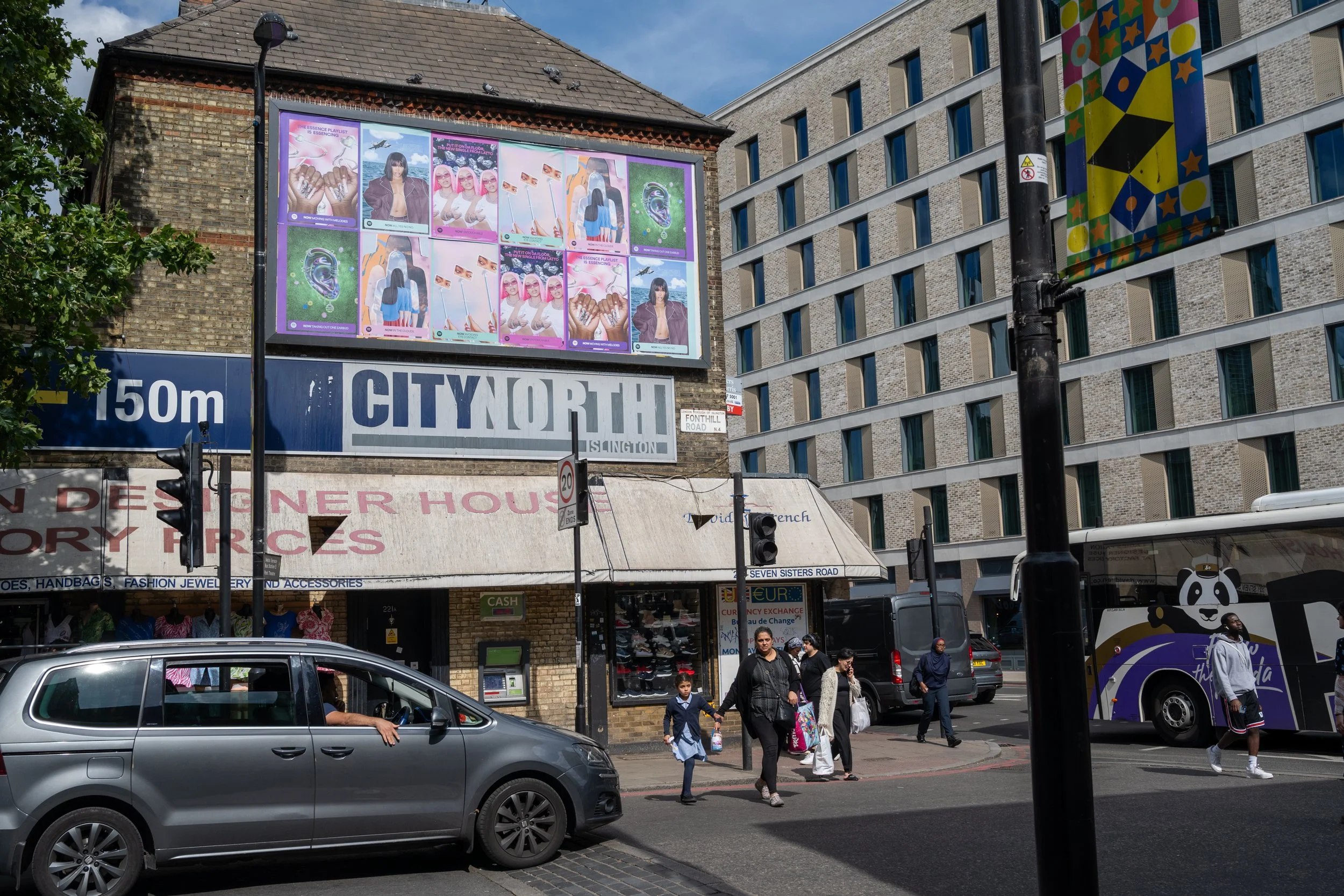 Spotify Now_Fly_Finsbury Park6_London_001.jpg