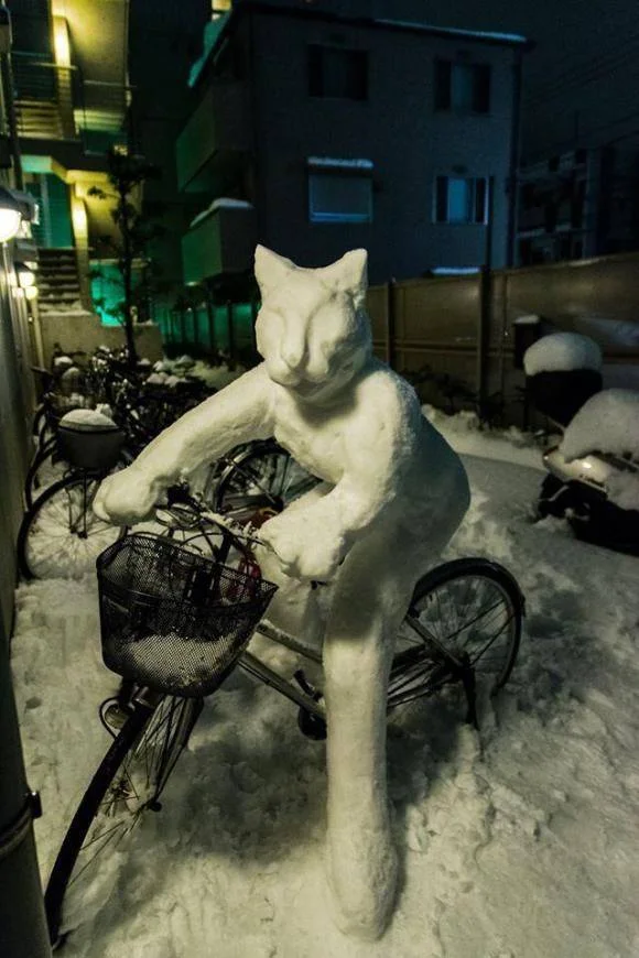 cybergata:

Snow Cat found on Neatarama.