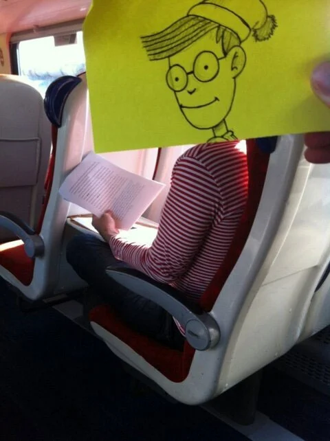 tballardbrown:

This Guy Gives People Cartoon Faces on His Train Ride to Work « via TwistedSifter