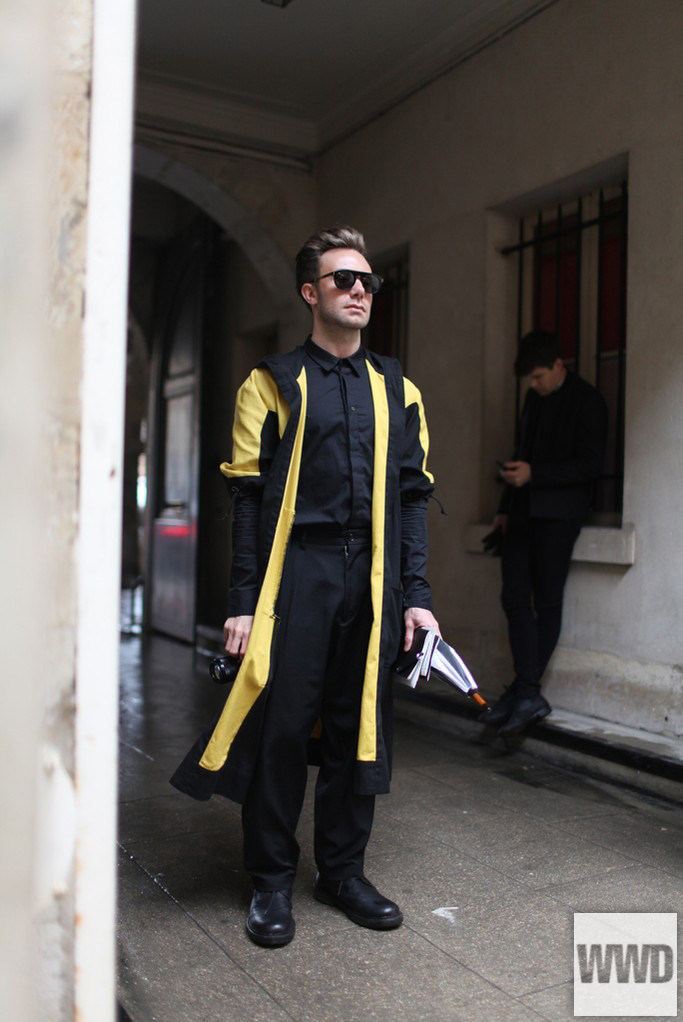 womensweardaily:

TAW: Paris Men’s Fashion Week Fall 2014
Photo by Kuba Dabrowski