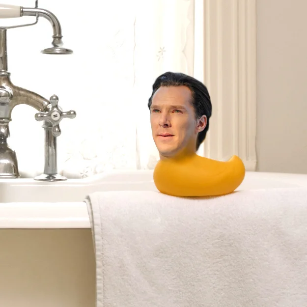 treklocktechie:

gingerbatch-is-the-best-batch:

doctorspockspaceman:

elementarysherlock:

wtf did I just find in the Benedict Cumberbatch tag?

art

I would scream if i saw this in my bathroom.

Beneduck Cumberbath.