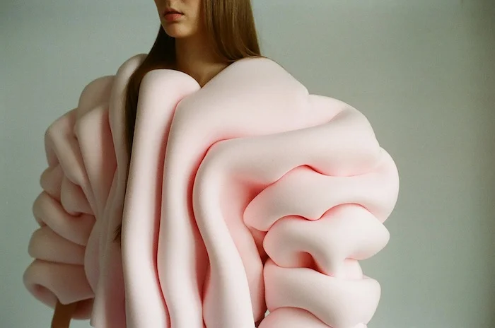 thisispaper:

The Garments May Vary by Nadine Goepfert