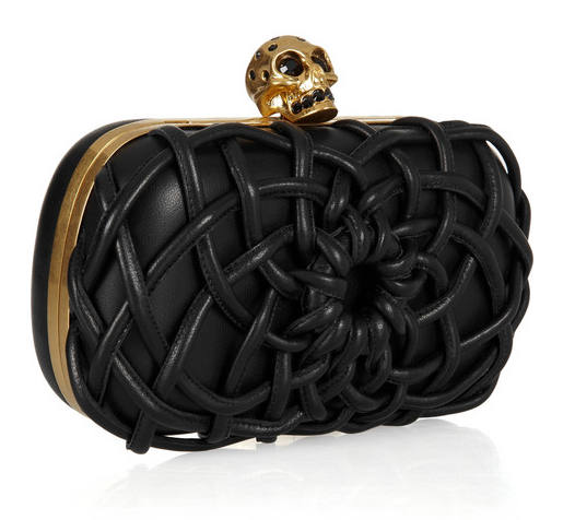 what-do-i-wear:


ALEXANDER MCQUEEN // Skull woven leather box clutch