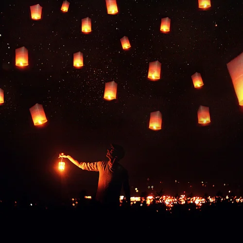 the-iridescence:

Les Ballons (by Boy_Wonder)