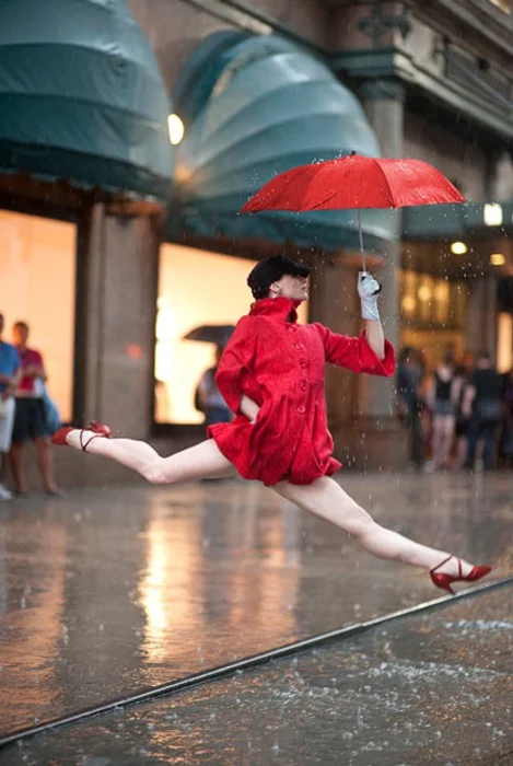 &hellip;see more inexplicably flexible new york city denizens here.