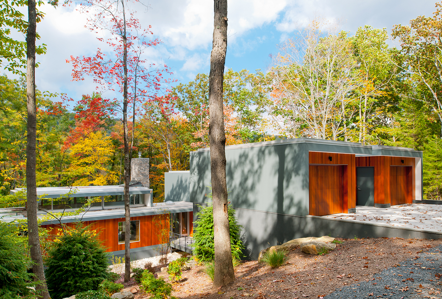 custom-modern-home-deep-creek-lake-laurel-lane-03.jpg