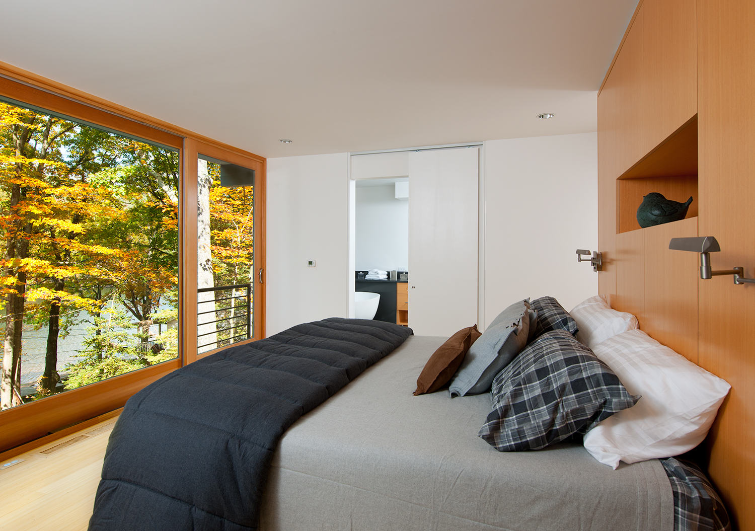 custom-modern-home-deep-creek-lake-laurel-lane-09.jpg