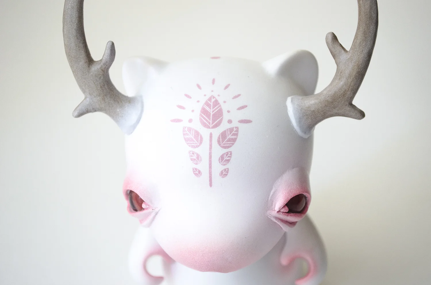 tomodachiisland_kidrobot_rooz.jpg