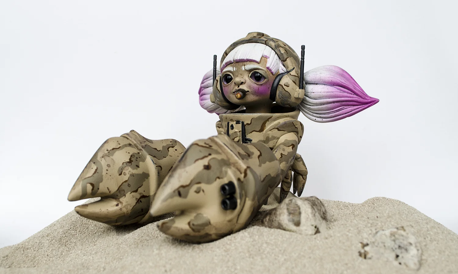 tomodachiisland_spacecrab_spacecrabwars_designercon_martiantoys.jpg