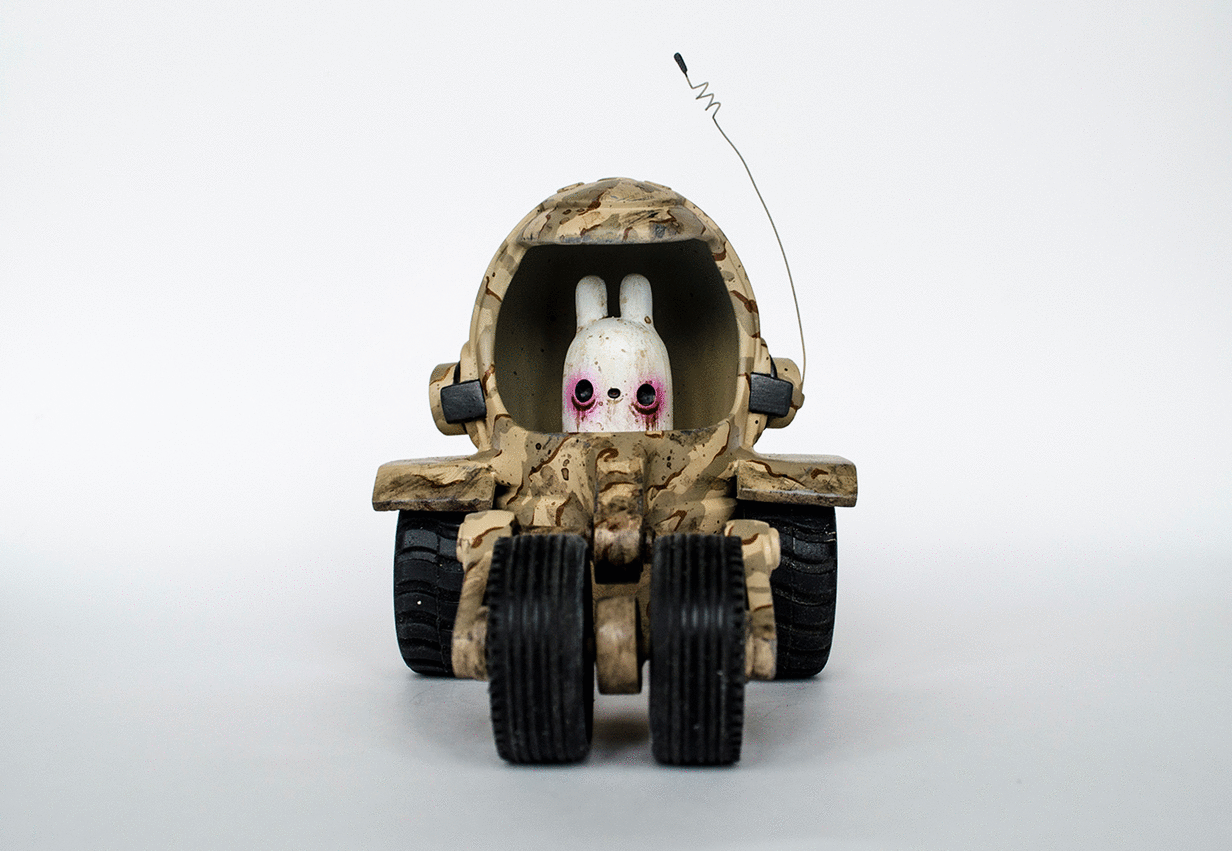 tomodachiisland_spacecrab_spacecrabwars_designercon_martiantoys.jpg