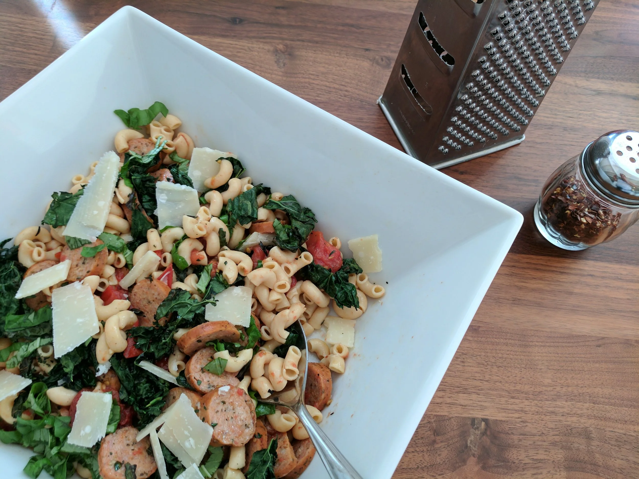 Elbow pasta, kale and chicken sausage