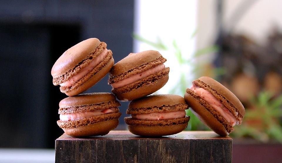 Bitter Chocolate (70%) Macaron w/ Strawberry White Chocolate Ganache