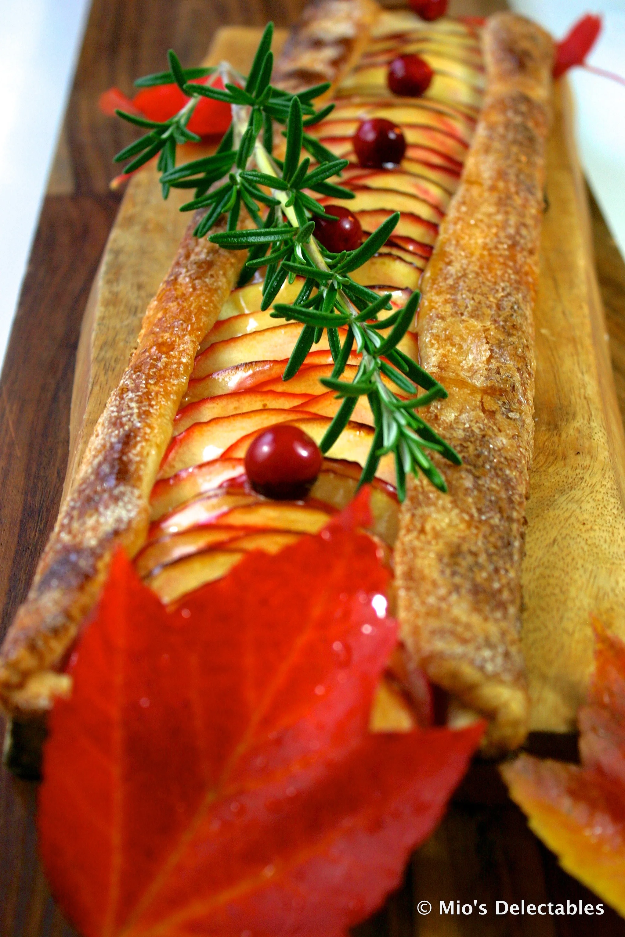*CRIMSON CRISP APPLE GALETTE W/ APPLE WHITE WINE CONFITURE $22.50 https://www.miosdelectables.com/christmas-cake-preorder/crimson-crisp-apple-galette-w-apple-white-wine-confiture