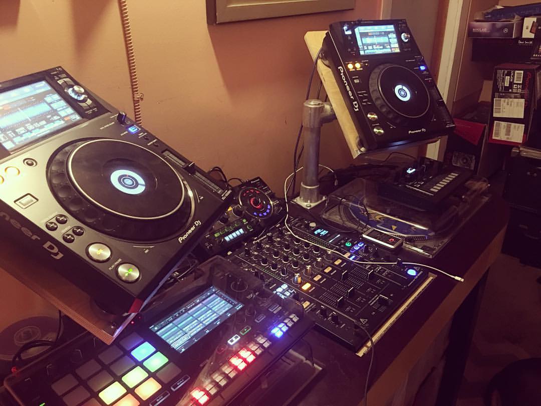 Futuredecks dj pro Futuredecks dj pro