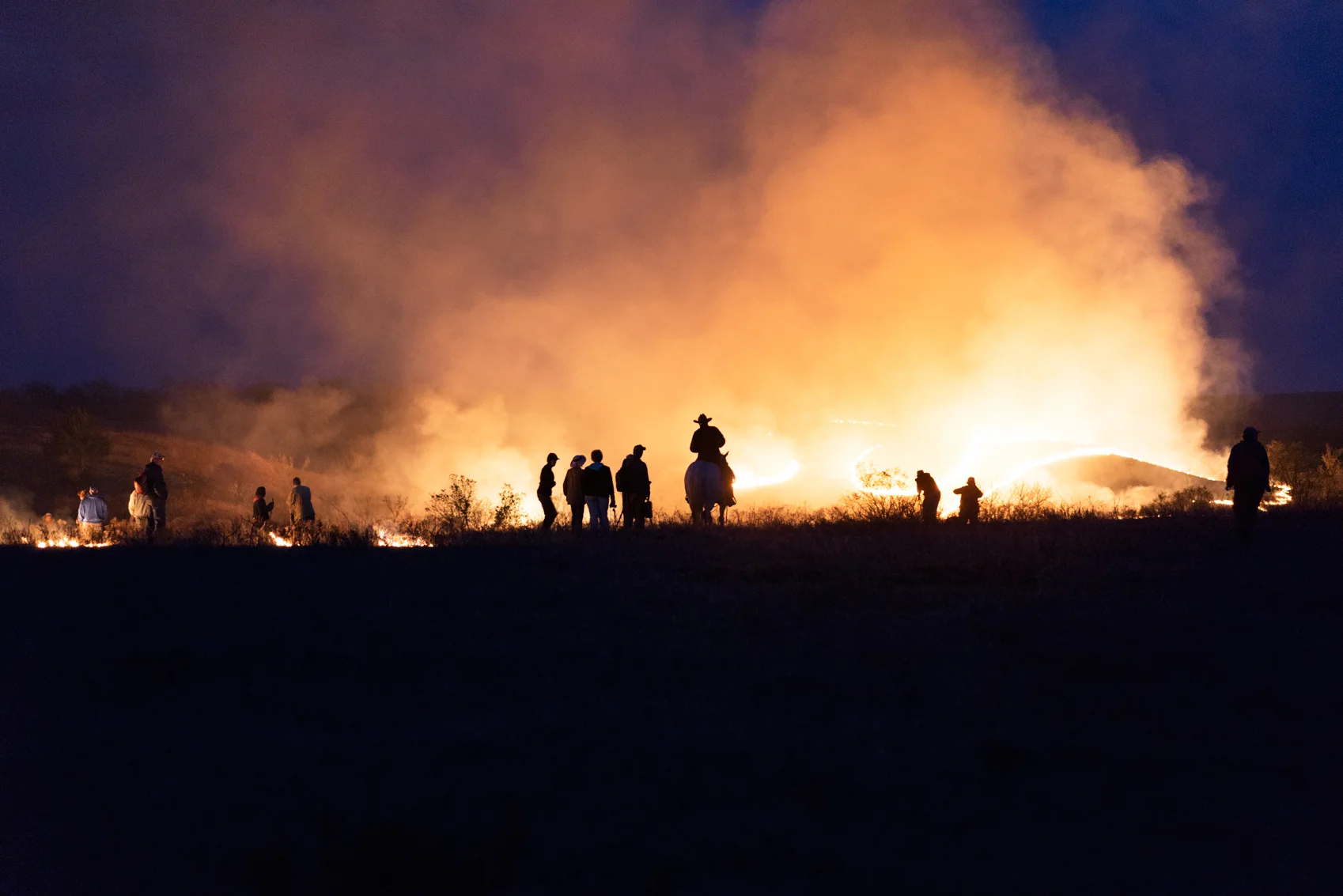 night-burn-crowd-hills.jpg