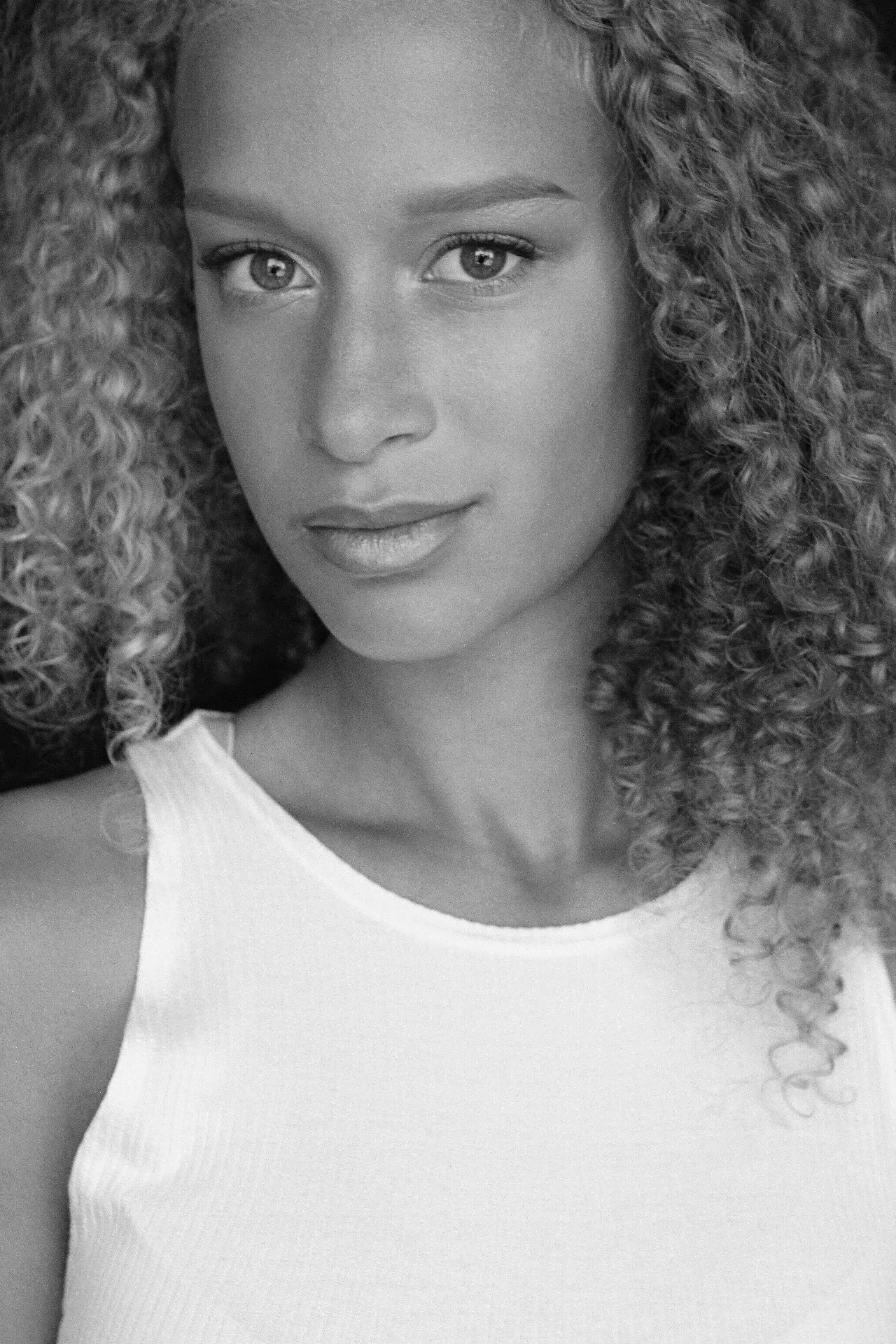  McKlyn Cole Photographer . Olivia - SMG Models . Elisabeth Prehn, Evoke Artistry - MUAH 