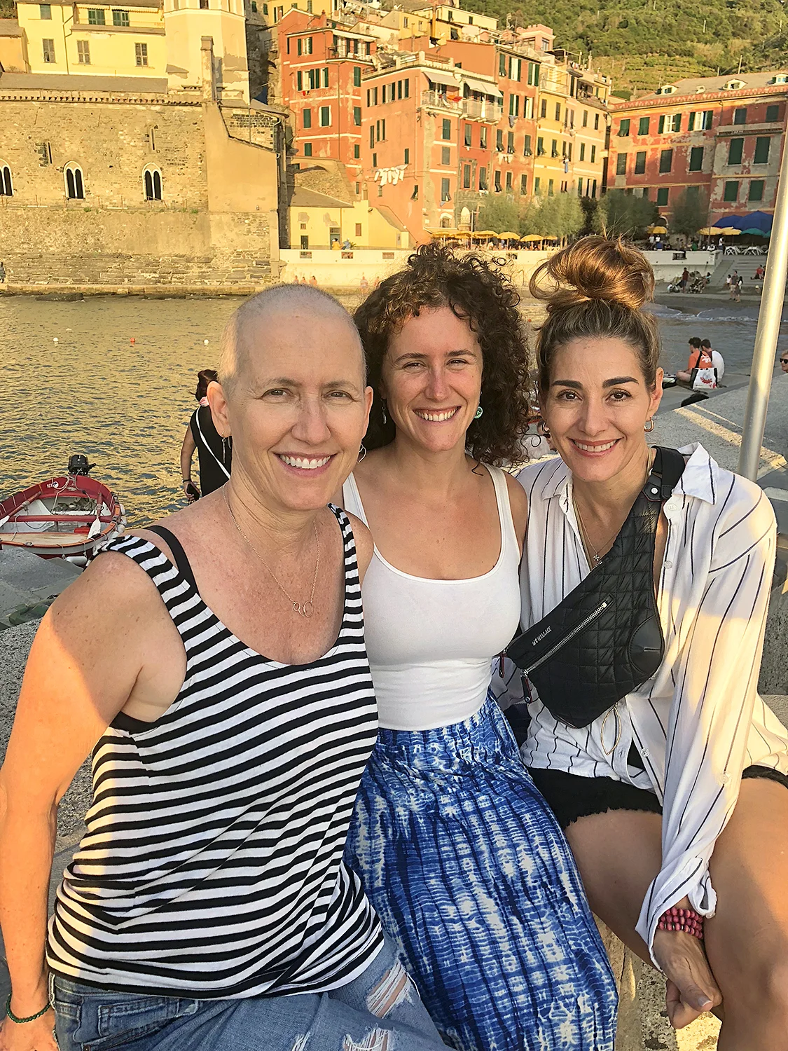 2018 ITALY_cinque terre_vernazza_sunset_sara_dana_lisa.jpg