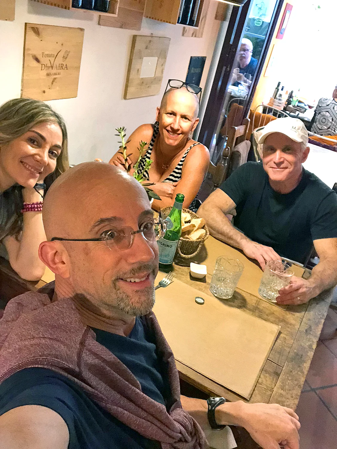 2018-ITALY_firenze_david_sara_lisa-ted_ARRIVE-.jpg