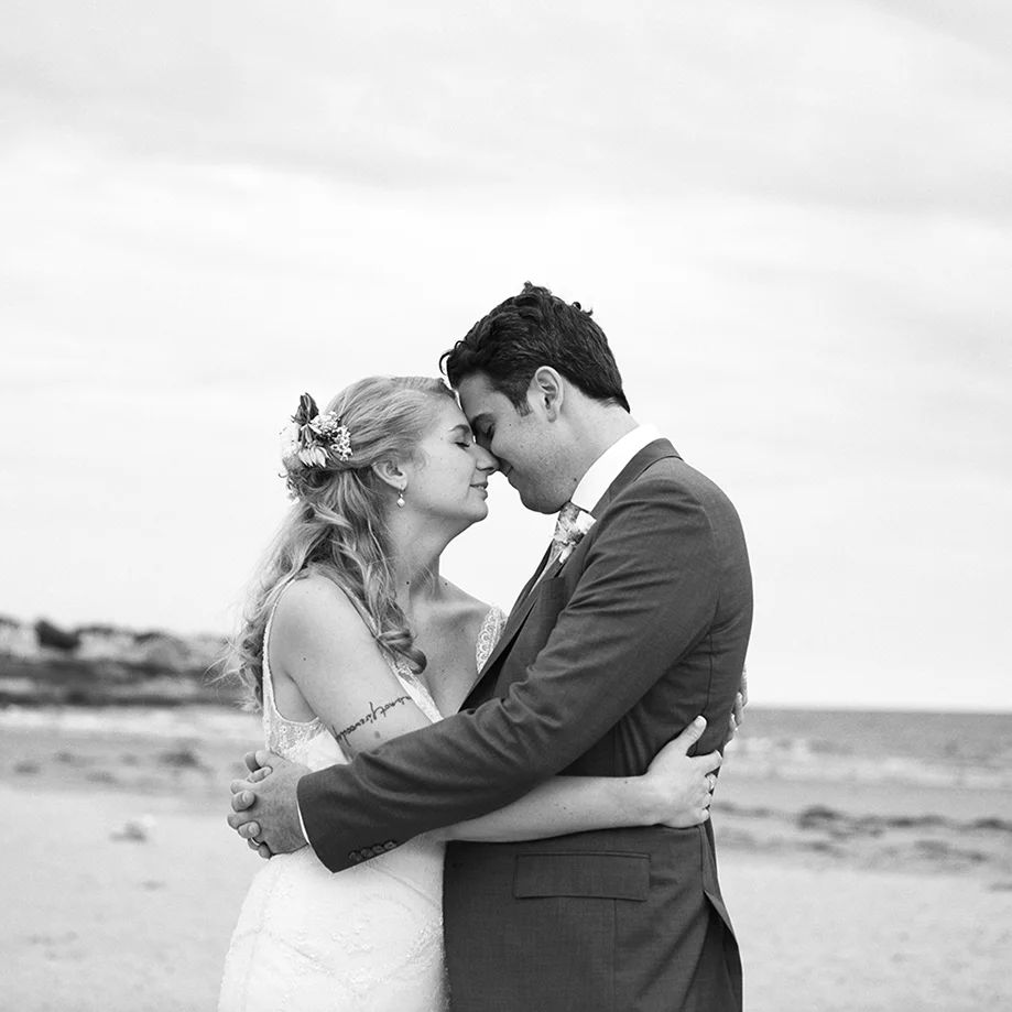 DANA'S SELECTS GALLERY | REHEARSAL DINNER &amp; WEDDING DAY Images are close to final quality and are recommended as shown.  Feel free to Social-Share individual photos or the entire gallery. Please do not crop any photos. Kindly tag @danasiles on F…