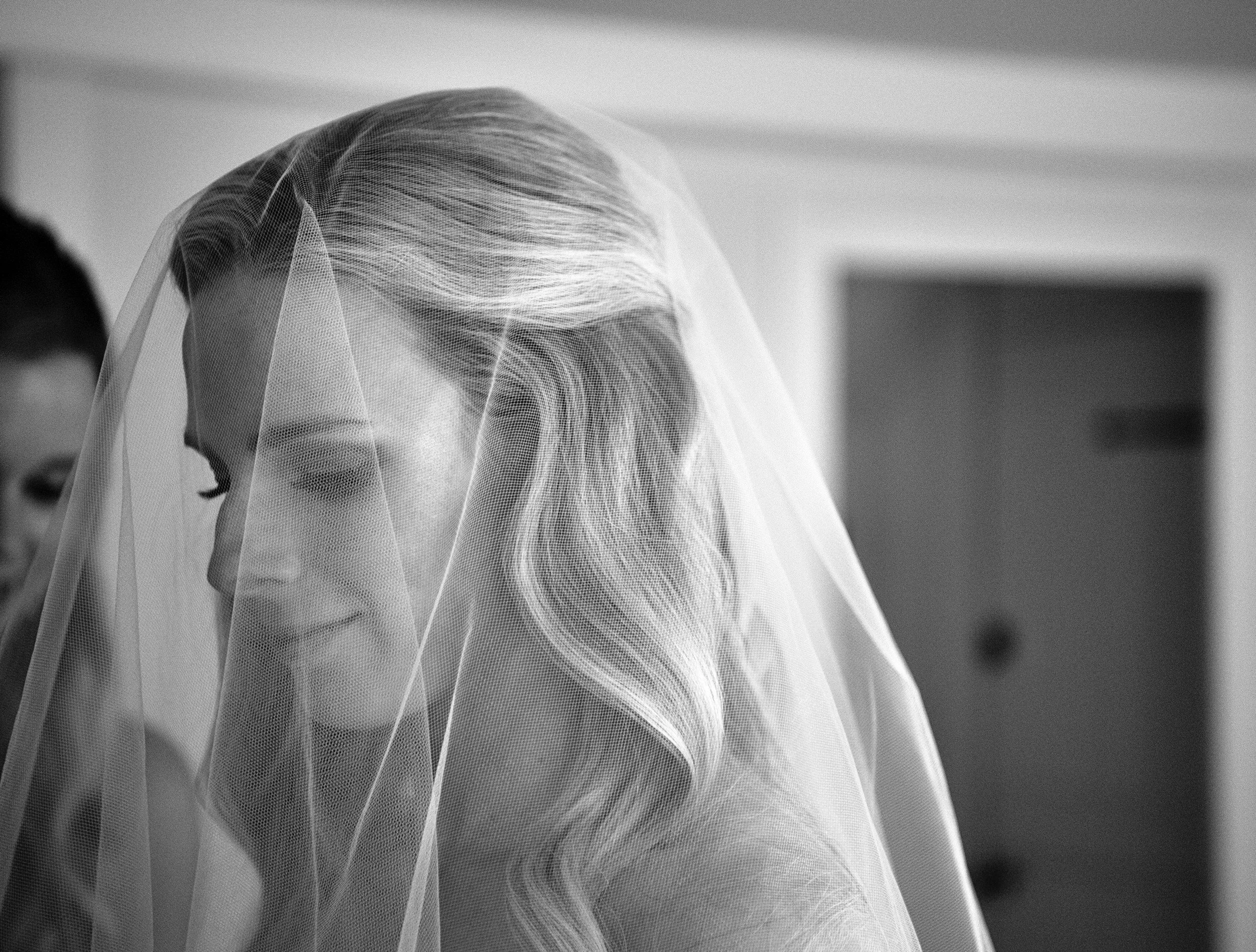 200912_OliviaColin_0180-BW copy.jpg