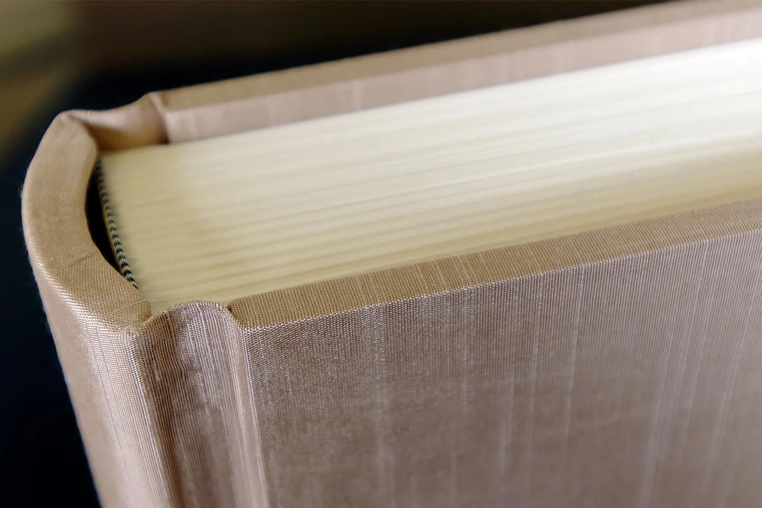 HEIRLOOM ALBUMS