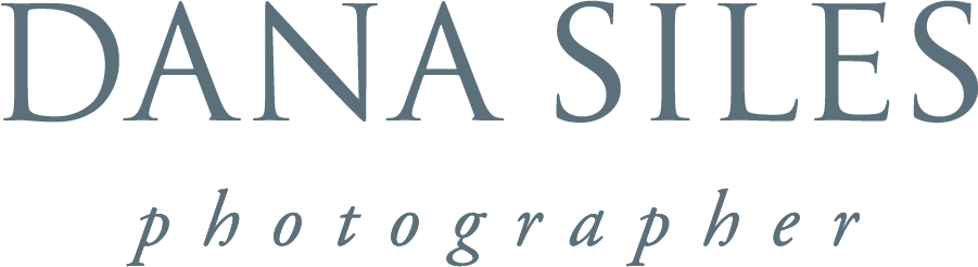 DANA SILES PHOTOGRAPHER - Portraits, Events, Weddings, Assignment