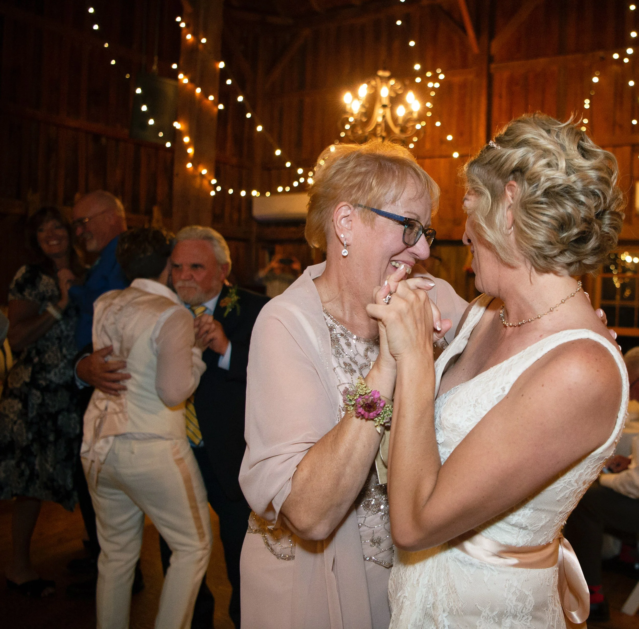 180929-Sue-Sherri-710 copy.jpg
