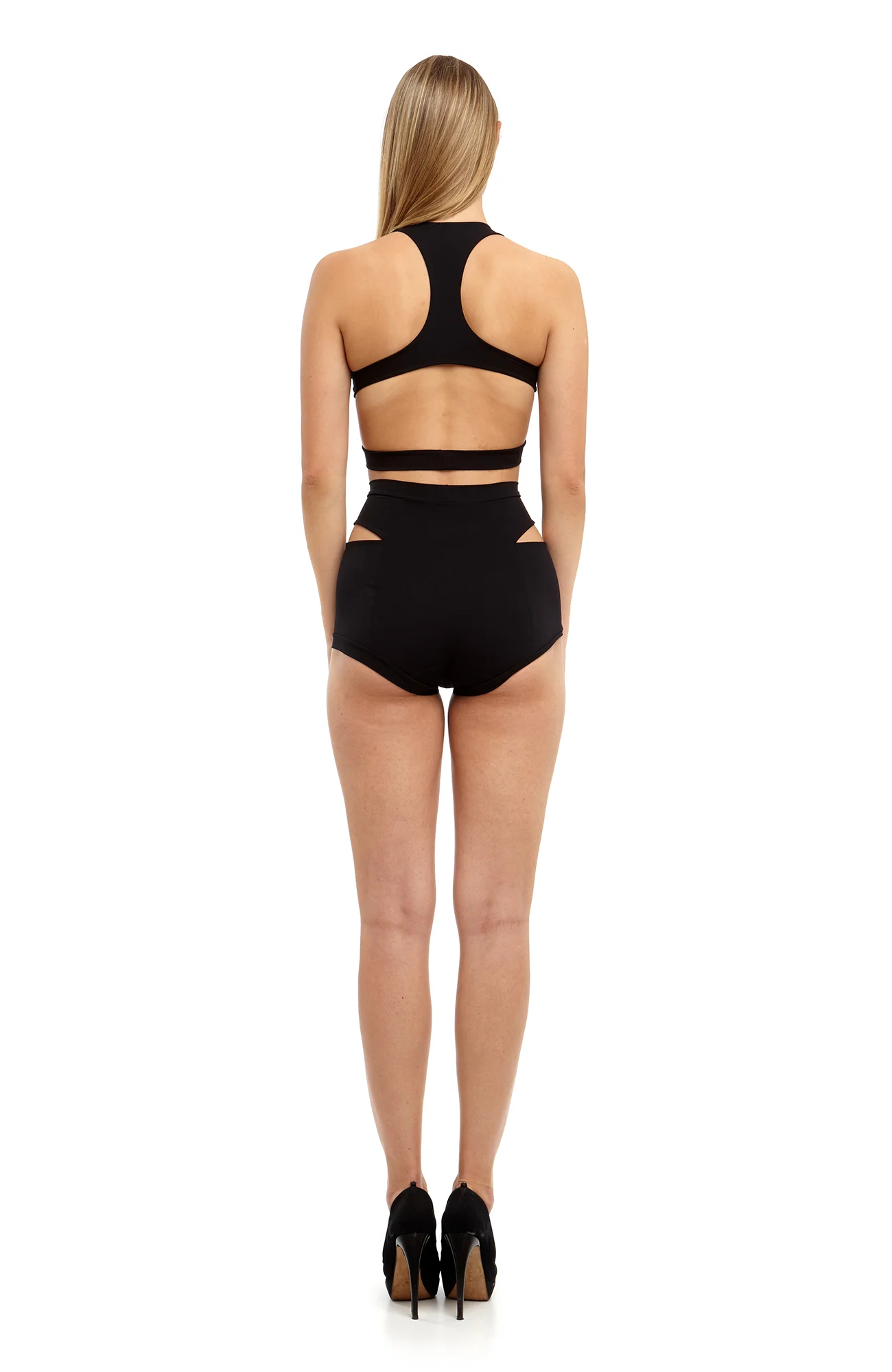 Maya_Sportsbra_Shorts-bk_web.jpg