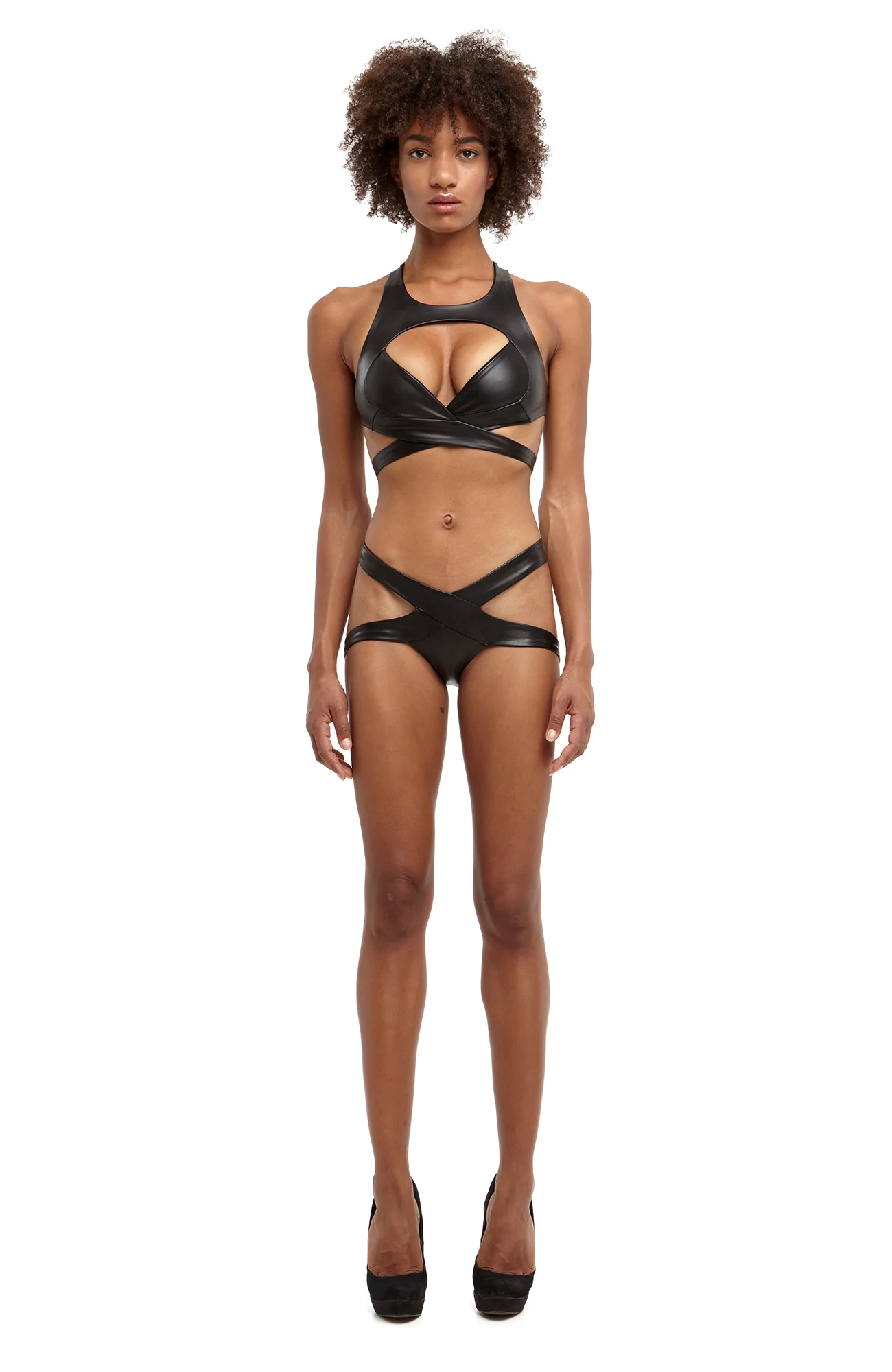 Maya_Bra_Thong_vegan-leather-fr_web.jpg