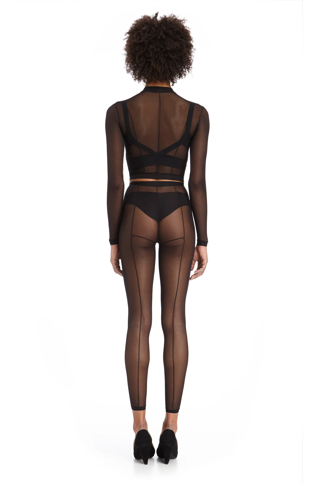 Sever_Longsleeve_Top_Leggings_Form_Bra-bk_web.jpg