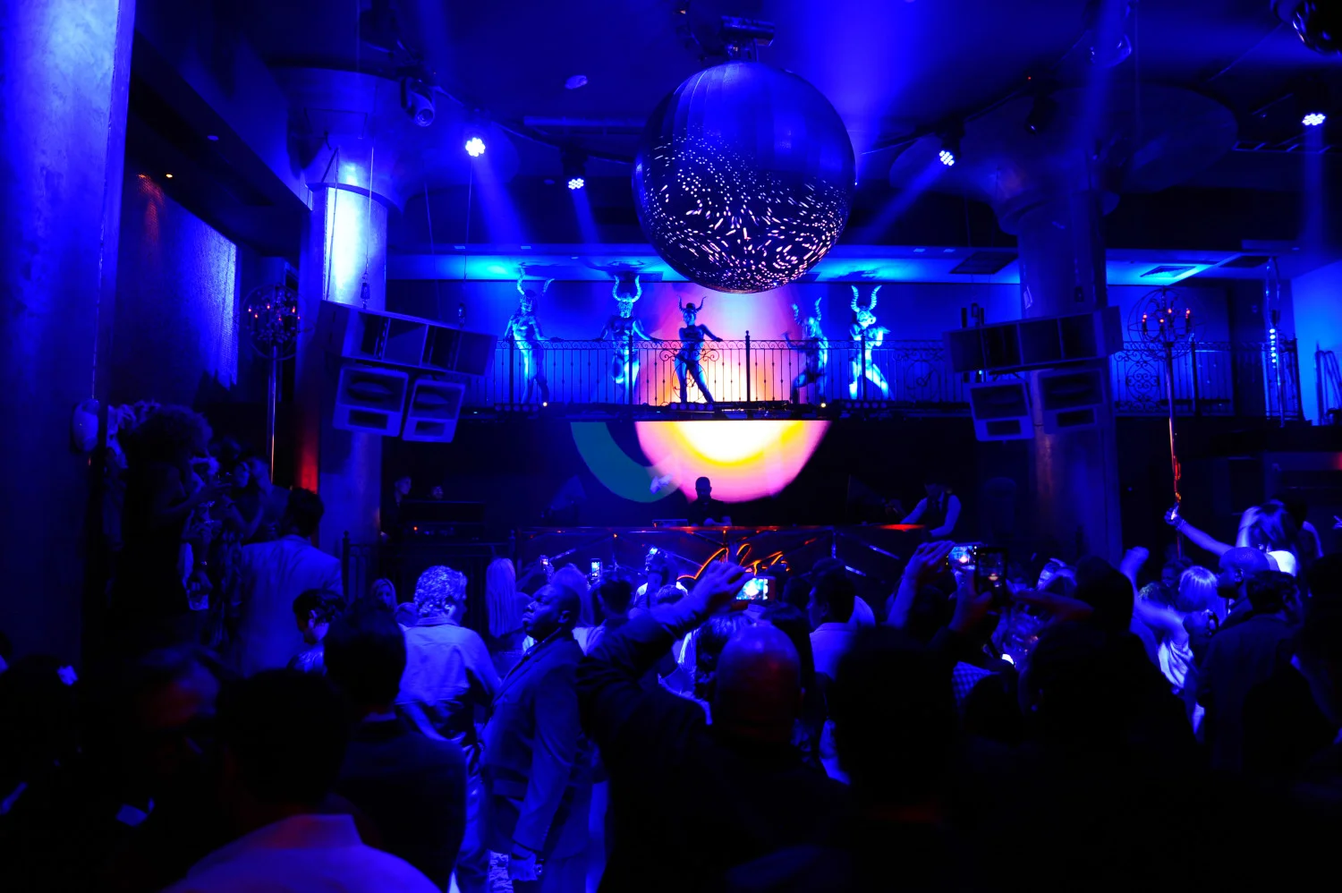 club.jpg